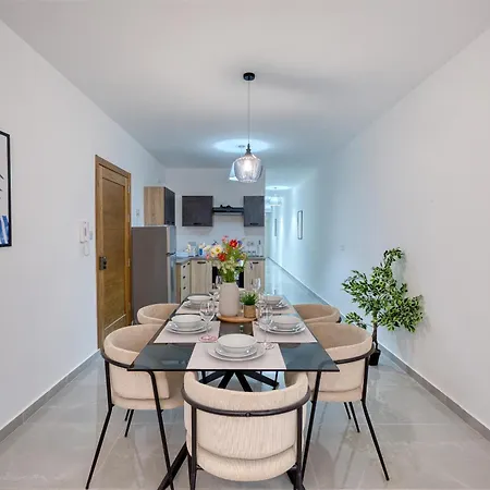 Spacious & Modern 3 Bedroom, Steps From Stunning Sea Views!